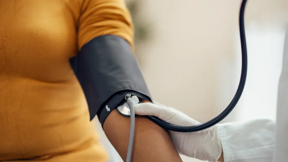 A person having their blood pressure examined. Photo: iStock