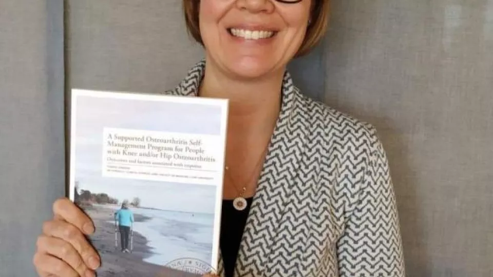 Thérése Jönsson defended her thesis on the subject of nursing science specialising in physiotherapy on March 20.