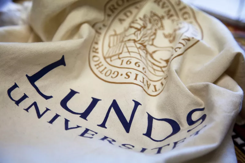 Canvas bag with Lund University logo. Photo.